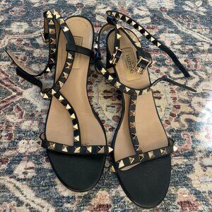 Valentino Garavani Rockstud Black Leather Heels Sandals 38.5 - Excellent